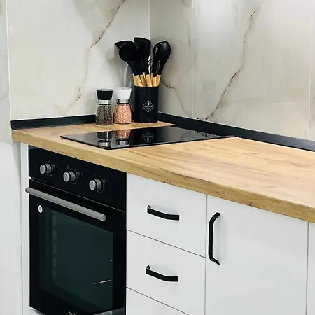 Marblehome~straja/lupeni Apartment *