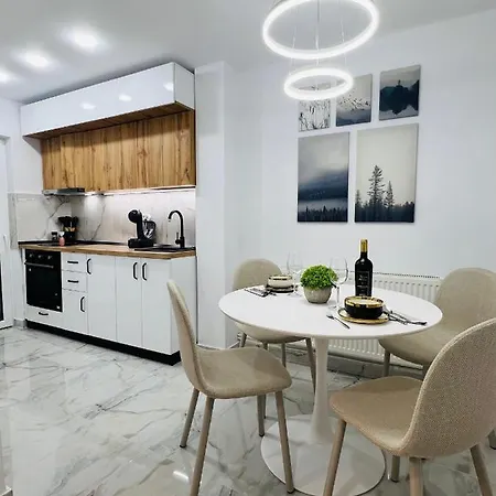 Apartment Marblehome~straja/lupeni